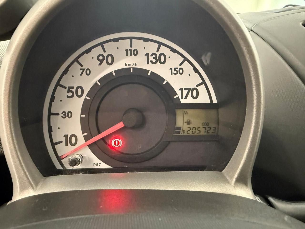 PEUGEOT 107 1.0 68 CV 5 PORTE ANNO 2010 OTTTIMA PER NEOPATENTATI