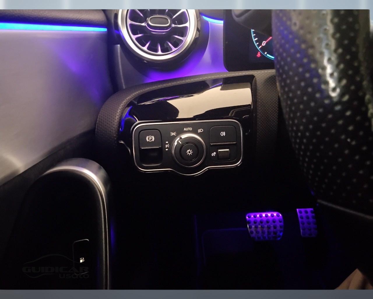 Mercedes-Benz Classe A - W177 2018 - A 250 e phev (eq-power) Premium auto