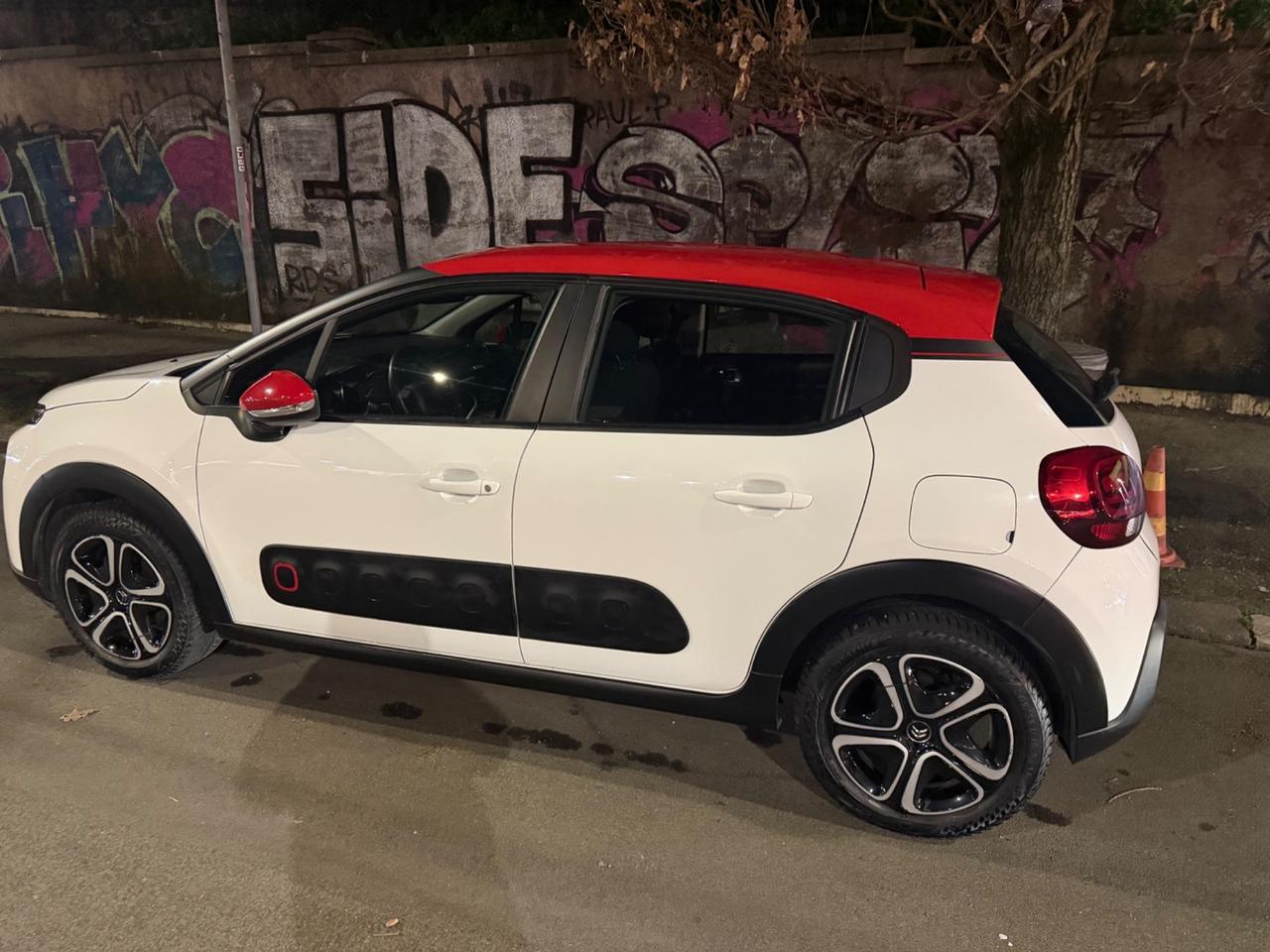 Citroen C3 83cv Benzina Gpl 5 porte Shine Navi bicolor pdc