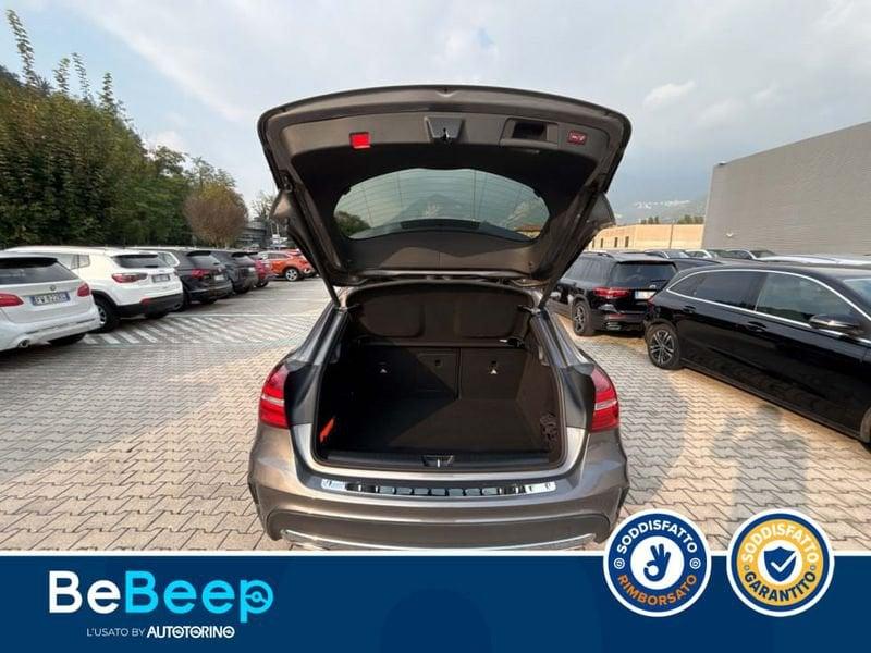 Mercedes-Benz GLA 200 D PREMIUM AUTO