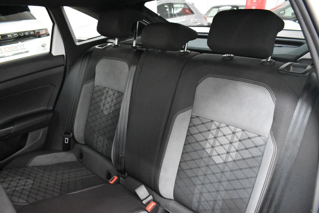 Volkswagen Taigo 1.0 TSI 110 CV R-Line TETTO APRIBILE