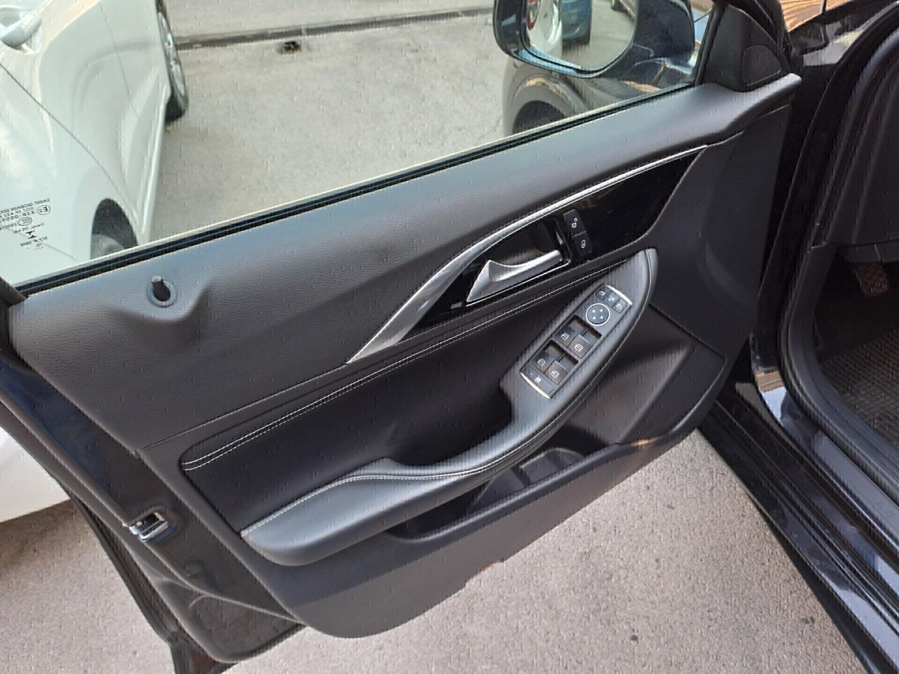 Infiniti Q30 1.5 diesel Premium