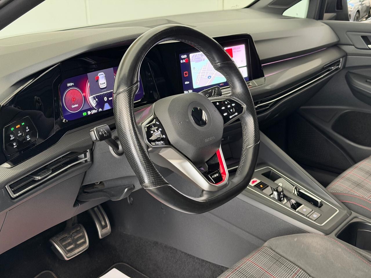Volkswagen Golf GTI 2.0 TSI DSG 245cv