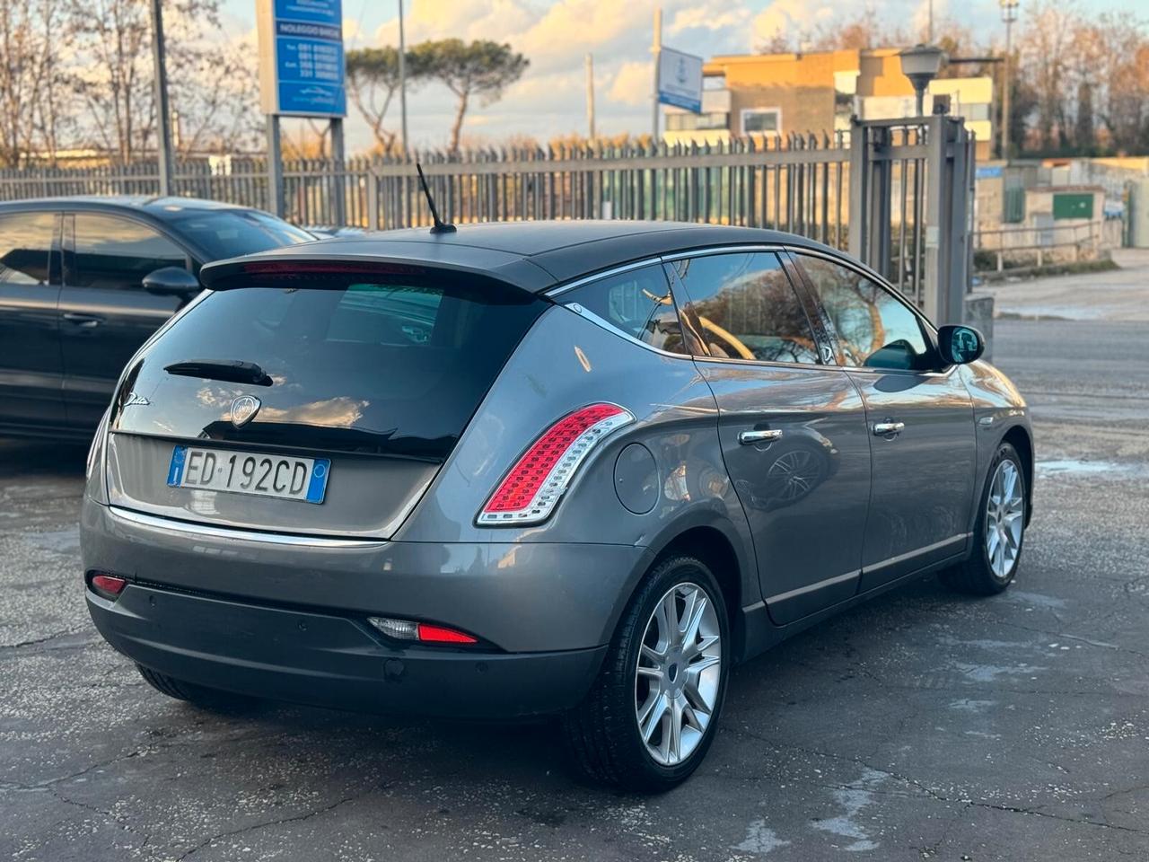 Lancia Delta 1.6 MJT DPF Argento