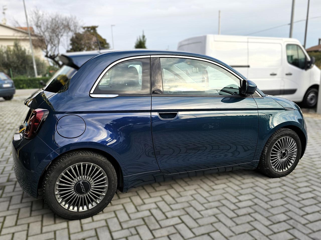 Fiat 500 Business Opening Edition 42 kWh
