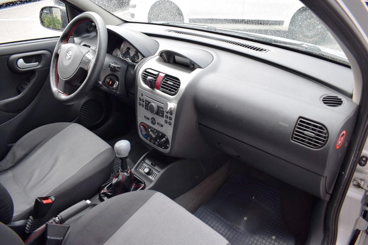 Opel Corsa 1.2 80cv 5p Silver Line