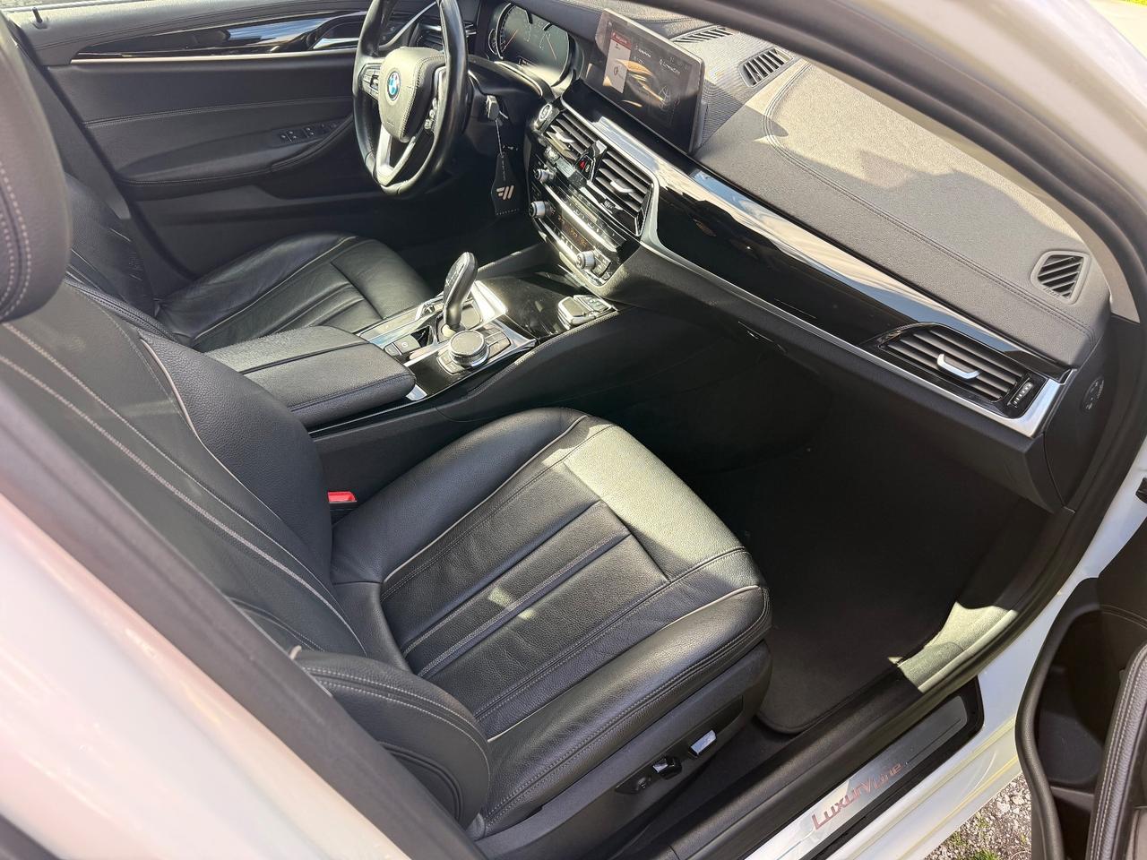 Bmw 520d aut. Touring Luxury Full led