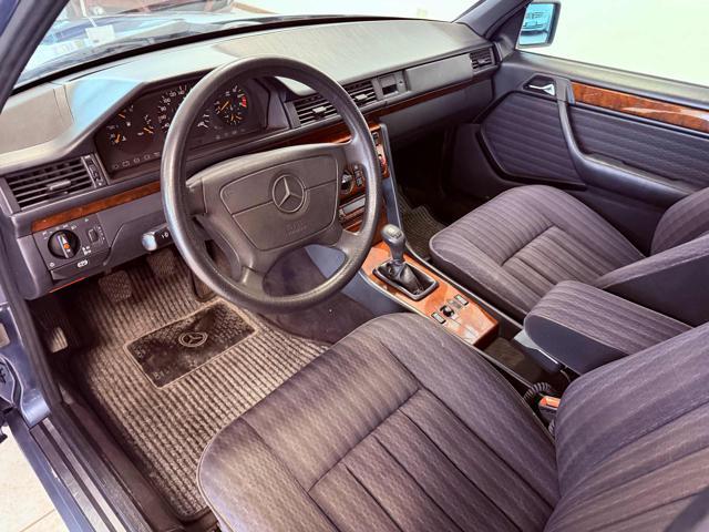 MERCEDES-BENZ E 220 ? 220E-16 cat ASI