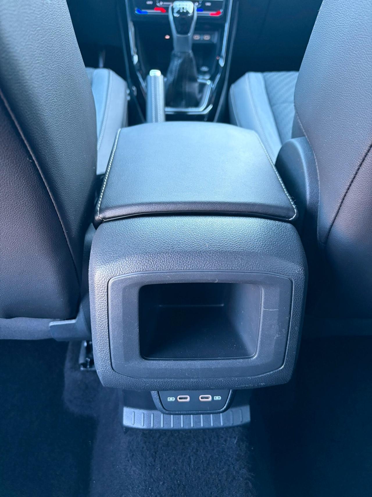 Volkswagen T-Cross 1.0 TSI Sport 95cv R-Line