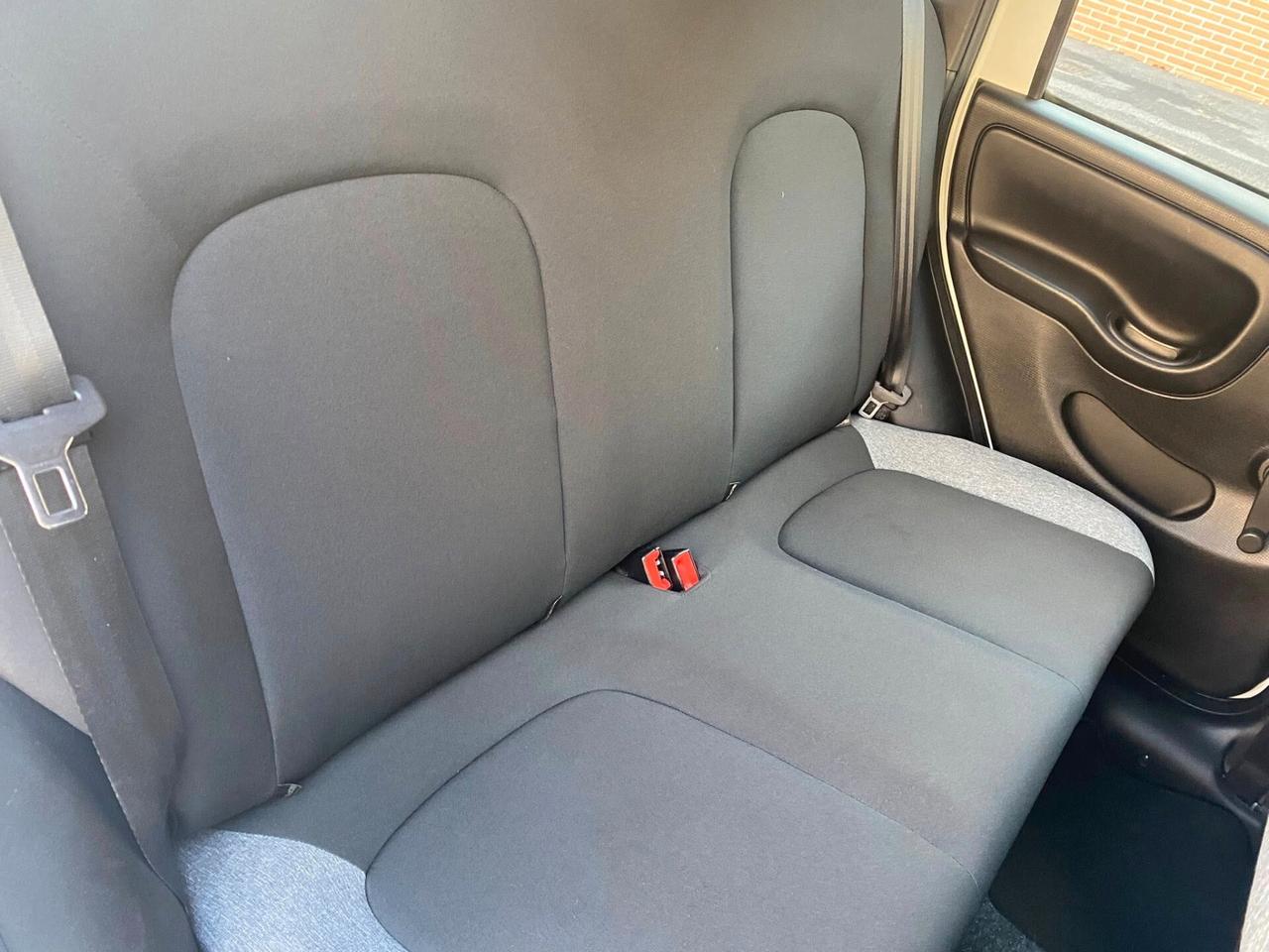 FIAT PANDA HYBRID CITY LIFE NEOPATENTATI