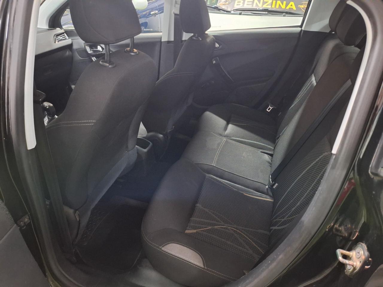 Peugeot 208 1.2 VTi 82 CV 5 porte Allure