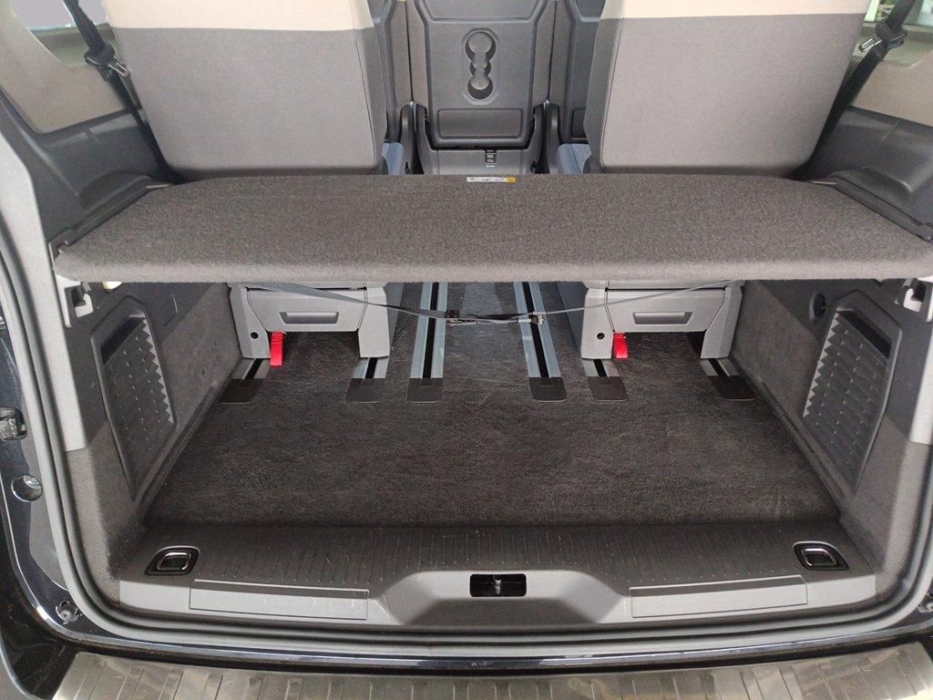 VOLKSWAGEN Multivan lungo 2.0 tdi style 150cv dsg 7p.ti del 2023