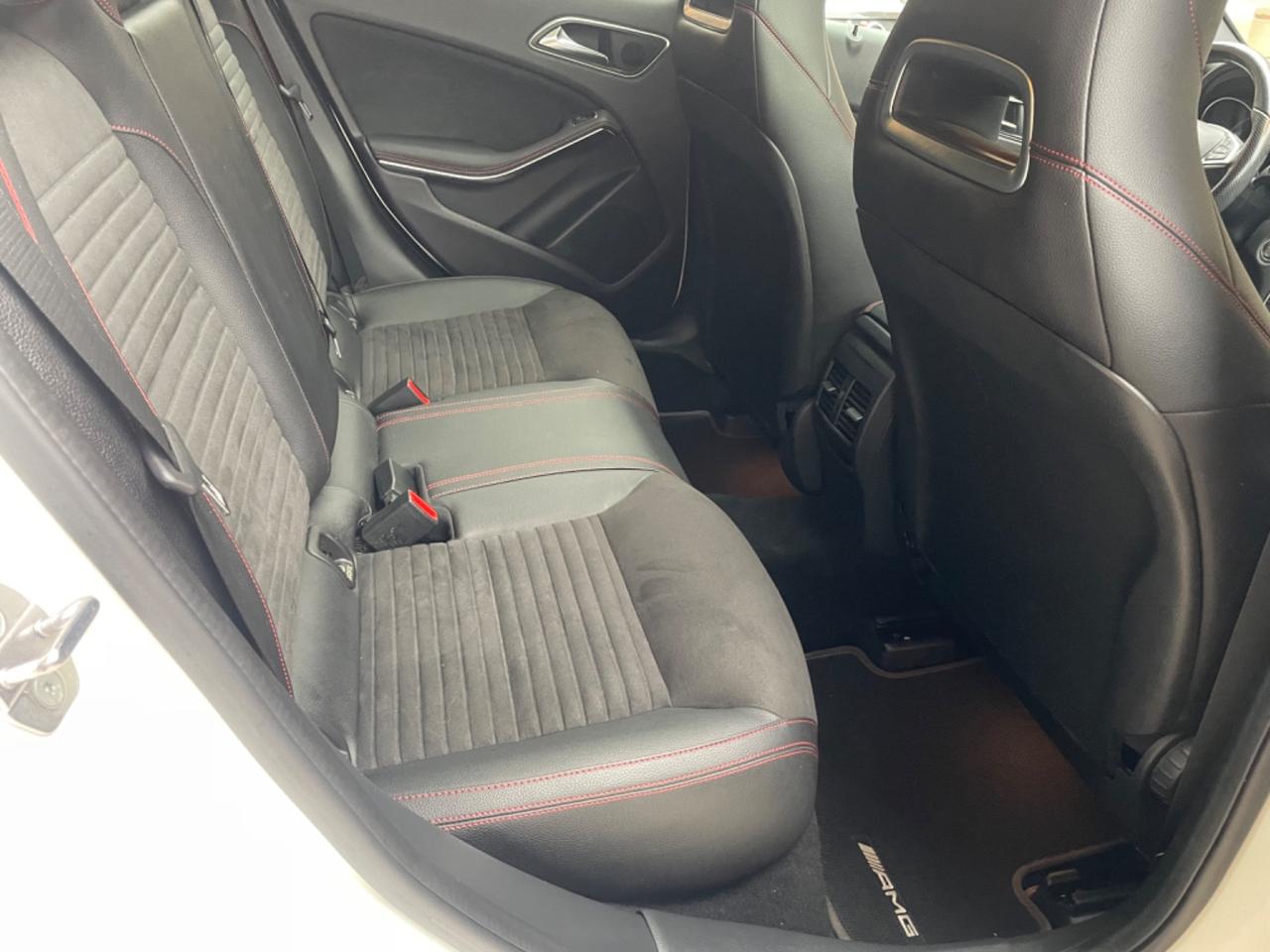 Mercedes-benz GLA 200 d 136CV AUT. PREMIUM AMG NIGHT PACKET TETTO LED NAVY 19