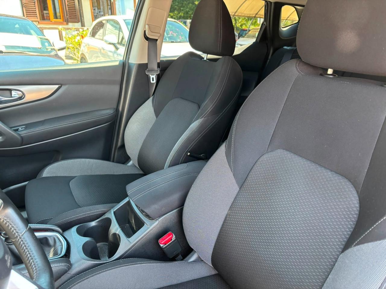 Nissan Qashqai 1.5 dCi N-Connecta
