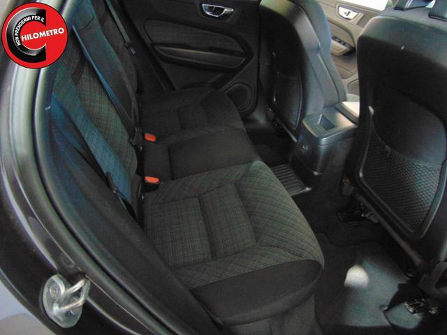 VOLVO XC60 T6 Recharge Plug-in Hybrid AWD automatico Essentia