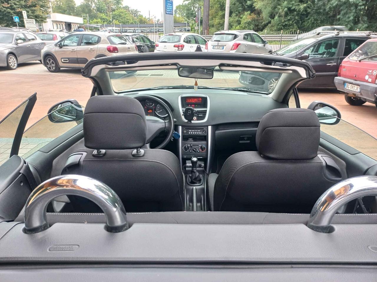 Peugeot 207 1.6 120CV CC Féline