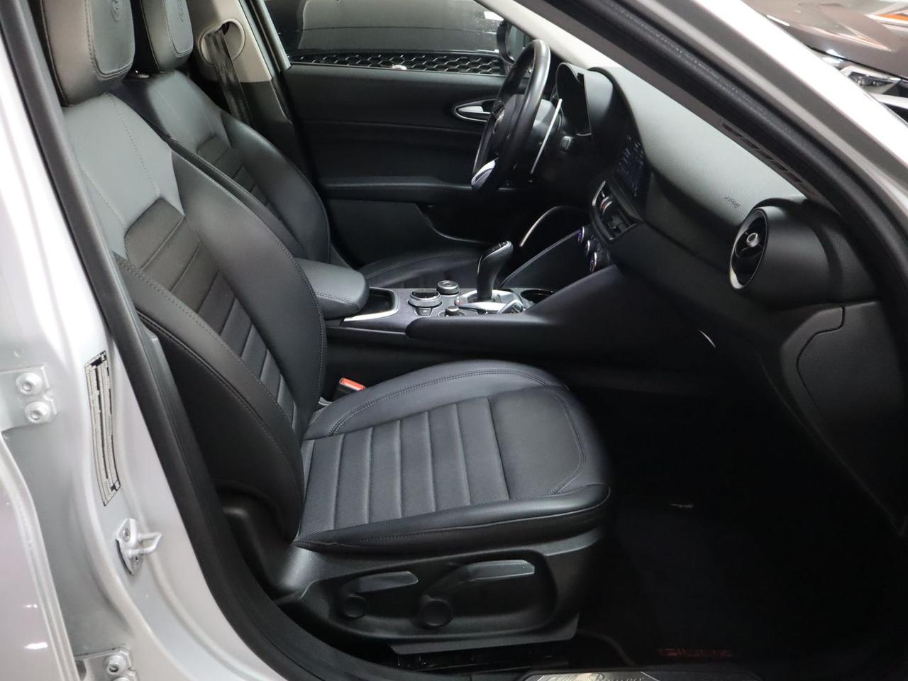 Alfa Romeo Giulia Executive 2.2 #9231