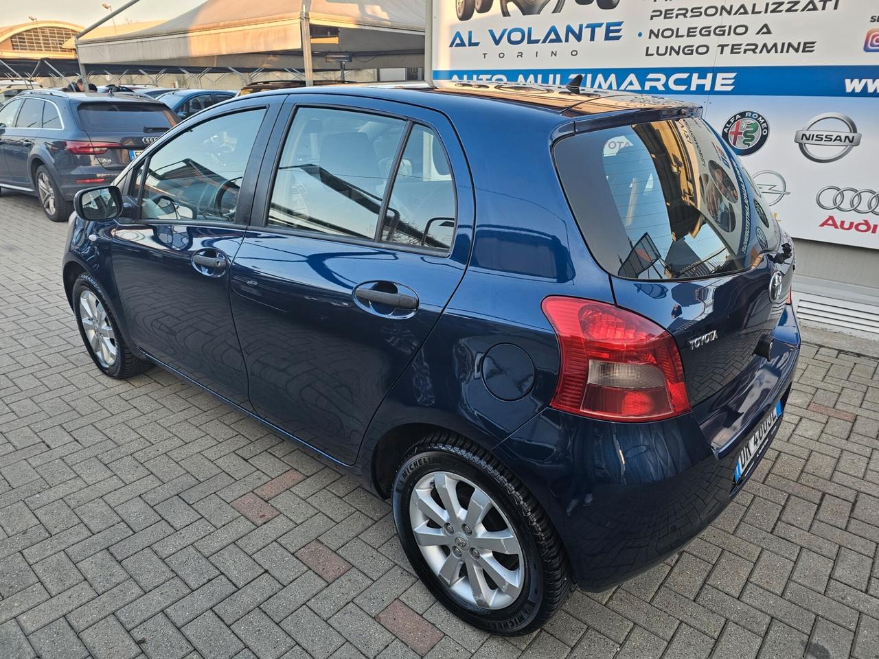 Toyota Yaris 1.0 5 porte