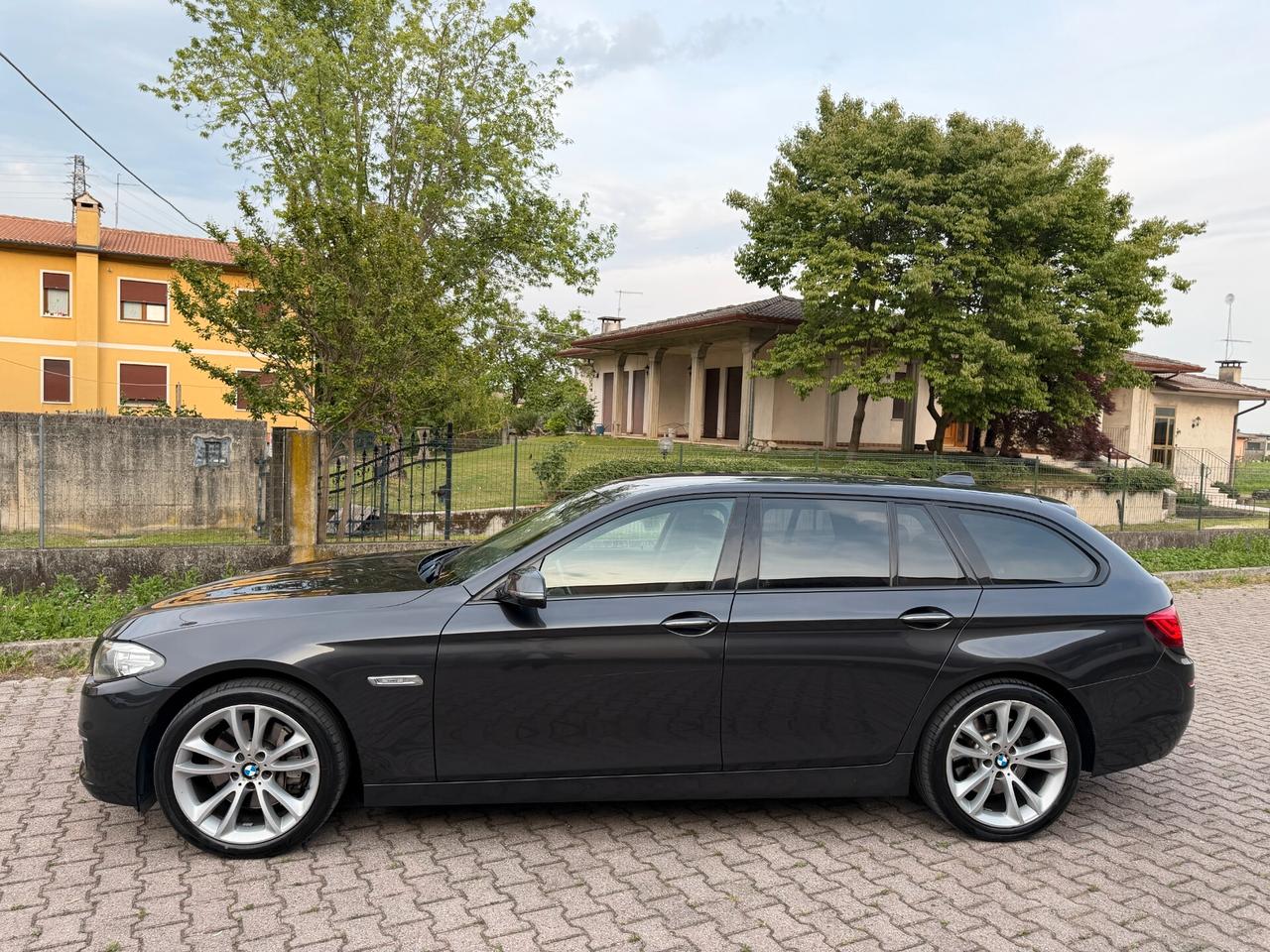 Bmw 530d xDrive Touring Luxury EURO6