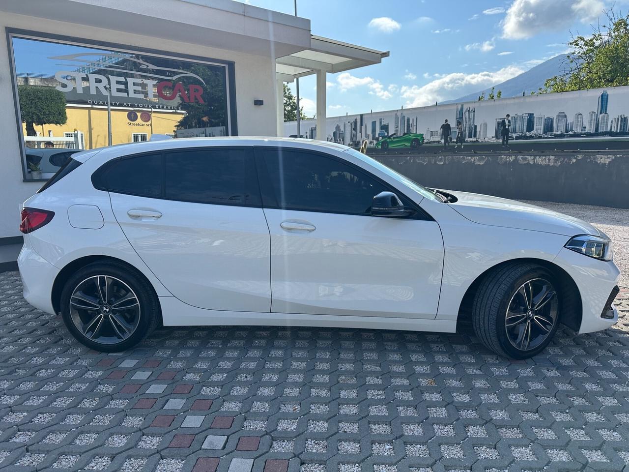 Bmw 116 116d 5p. Sport