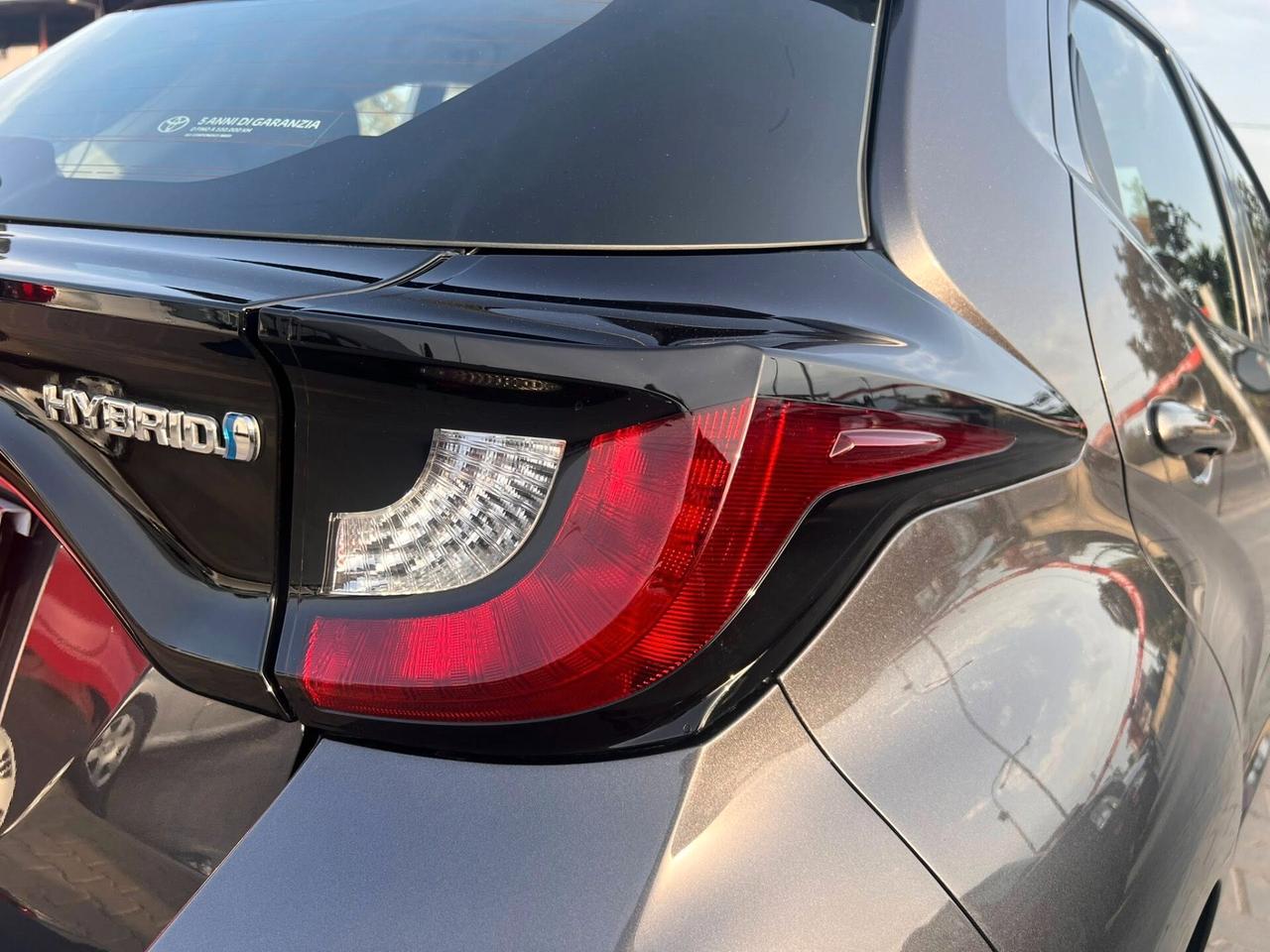 Toyota Yaris 1.5 Hybrid 5 porte Lounge