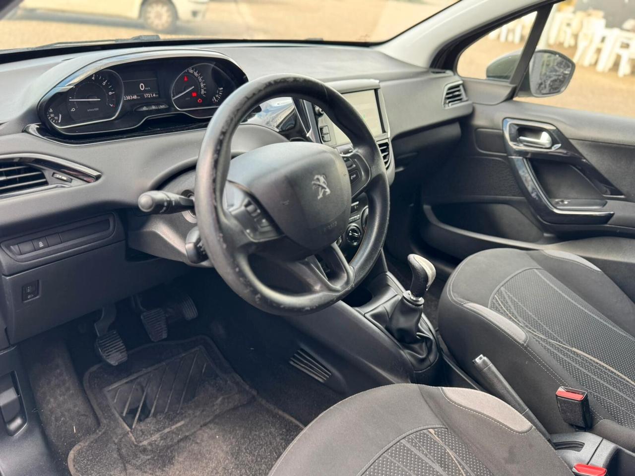 Peugeot 208 1.2 VTi 82 CV 5 porte Allure