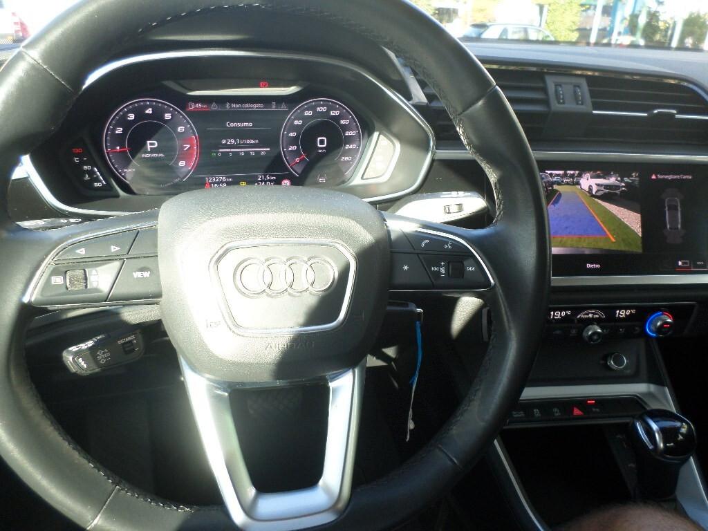 Audi Q3 SPB 35 TFSI S line edition