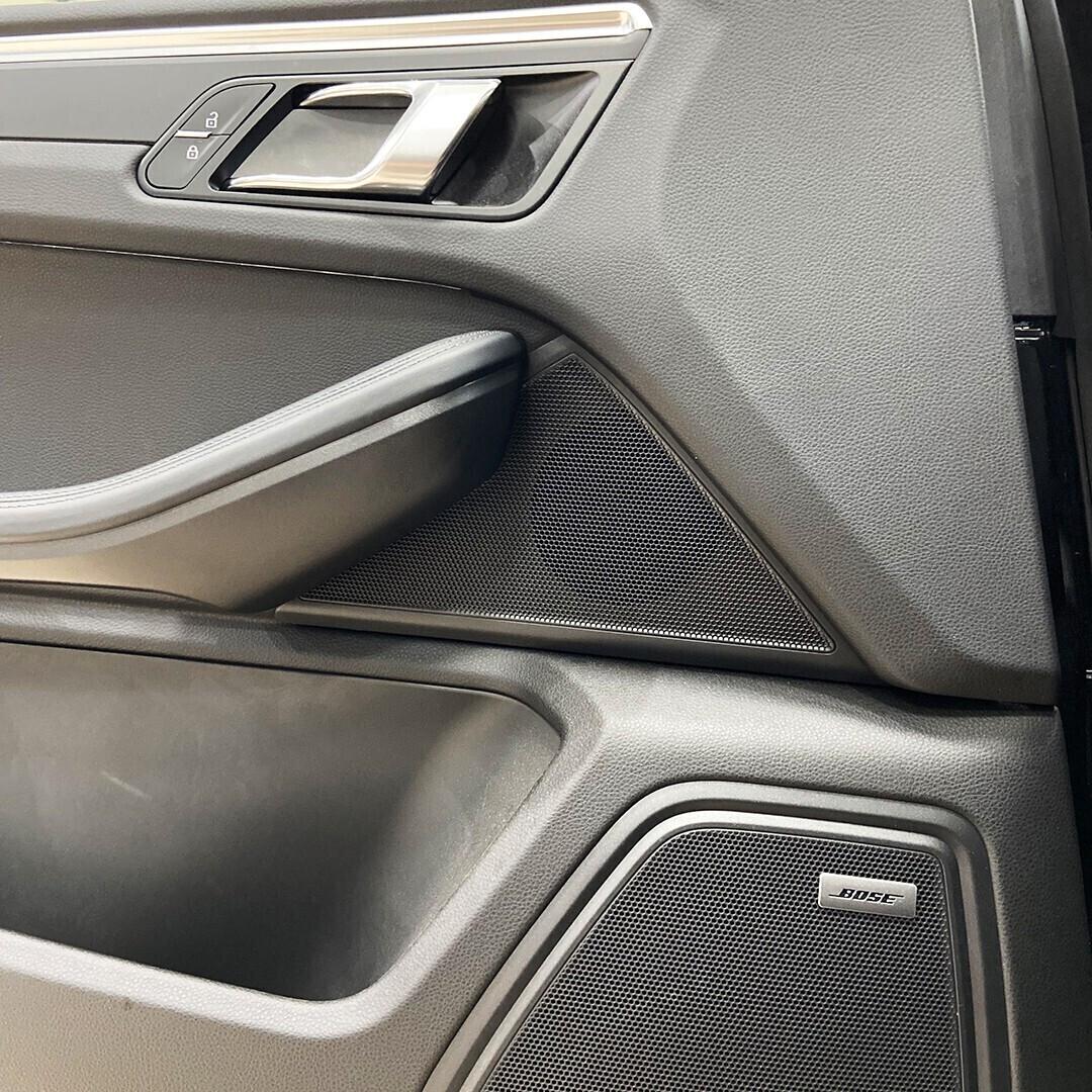 Porsche Macan T con tetto Apribile