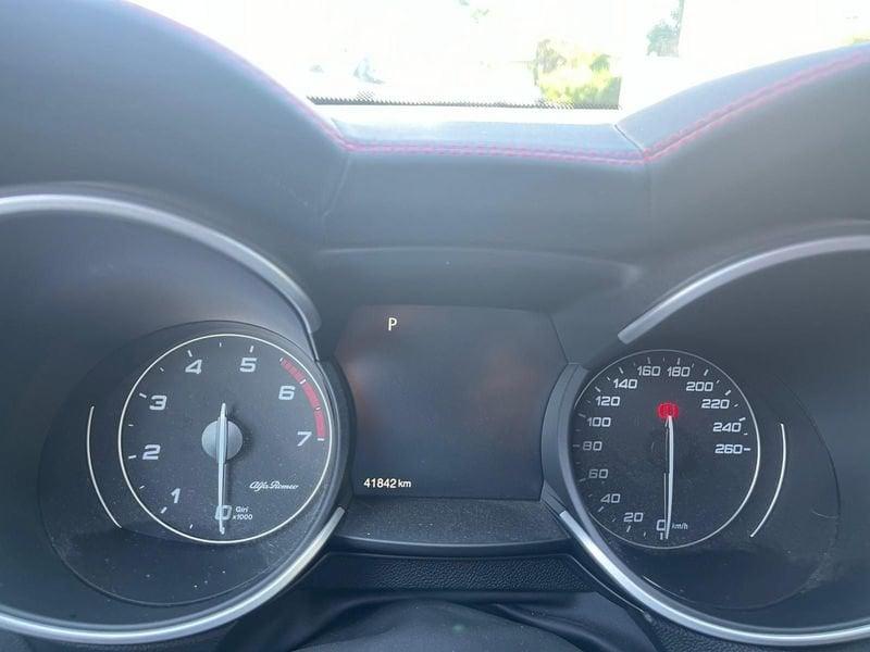 Alfa Romeo Stelvio 2.0 Turbo 280 CV AT8 Q4 Ti