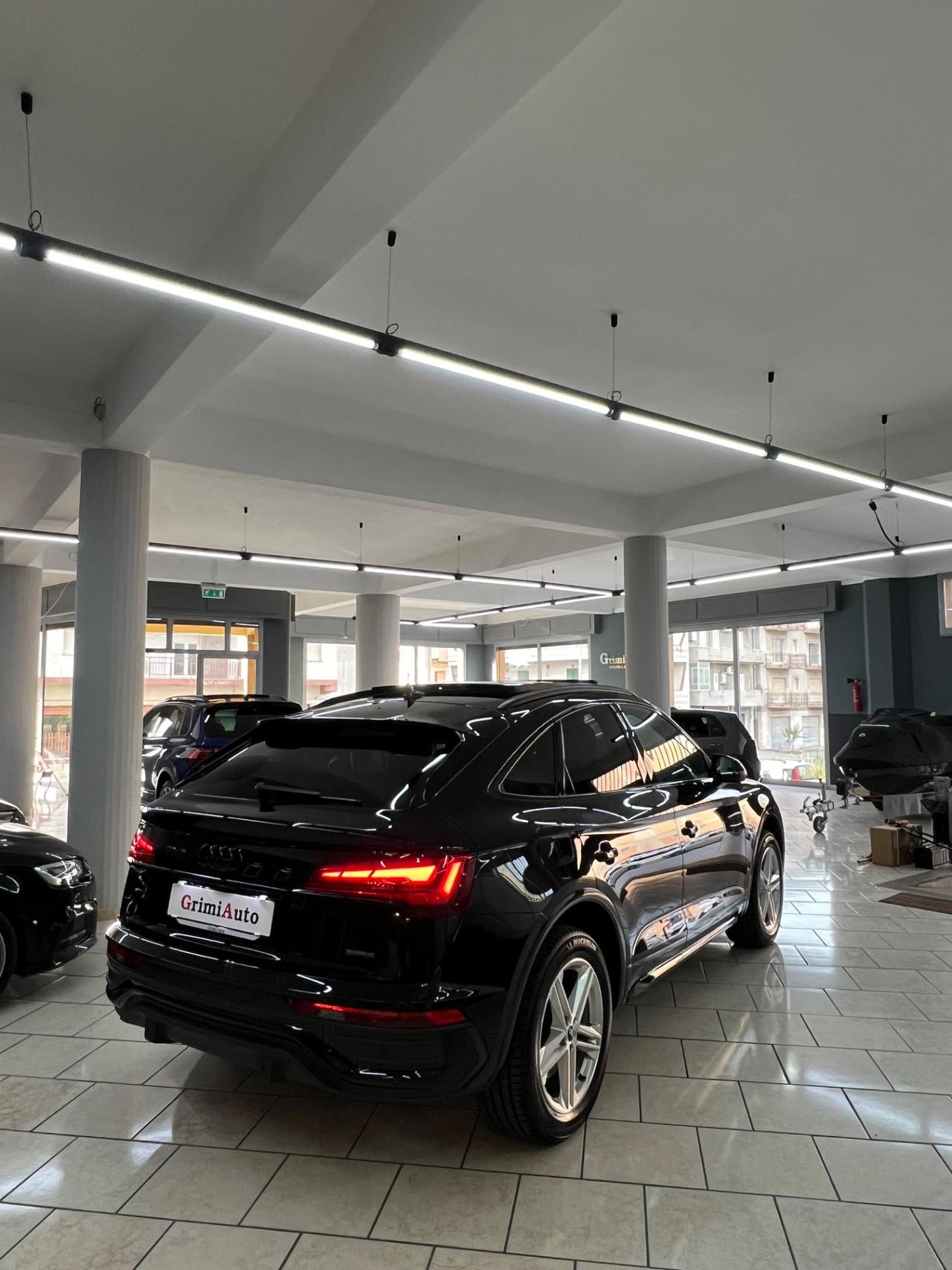 Audi Q5 40 TDI 204 CV quattro S tronic Identity Black