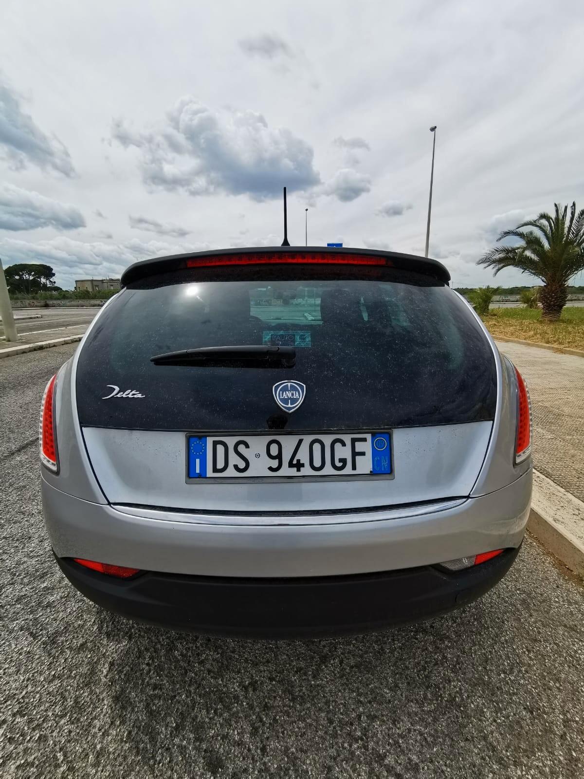 Lancia Delta 1.6 MJT Platino 2009 TETTO