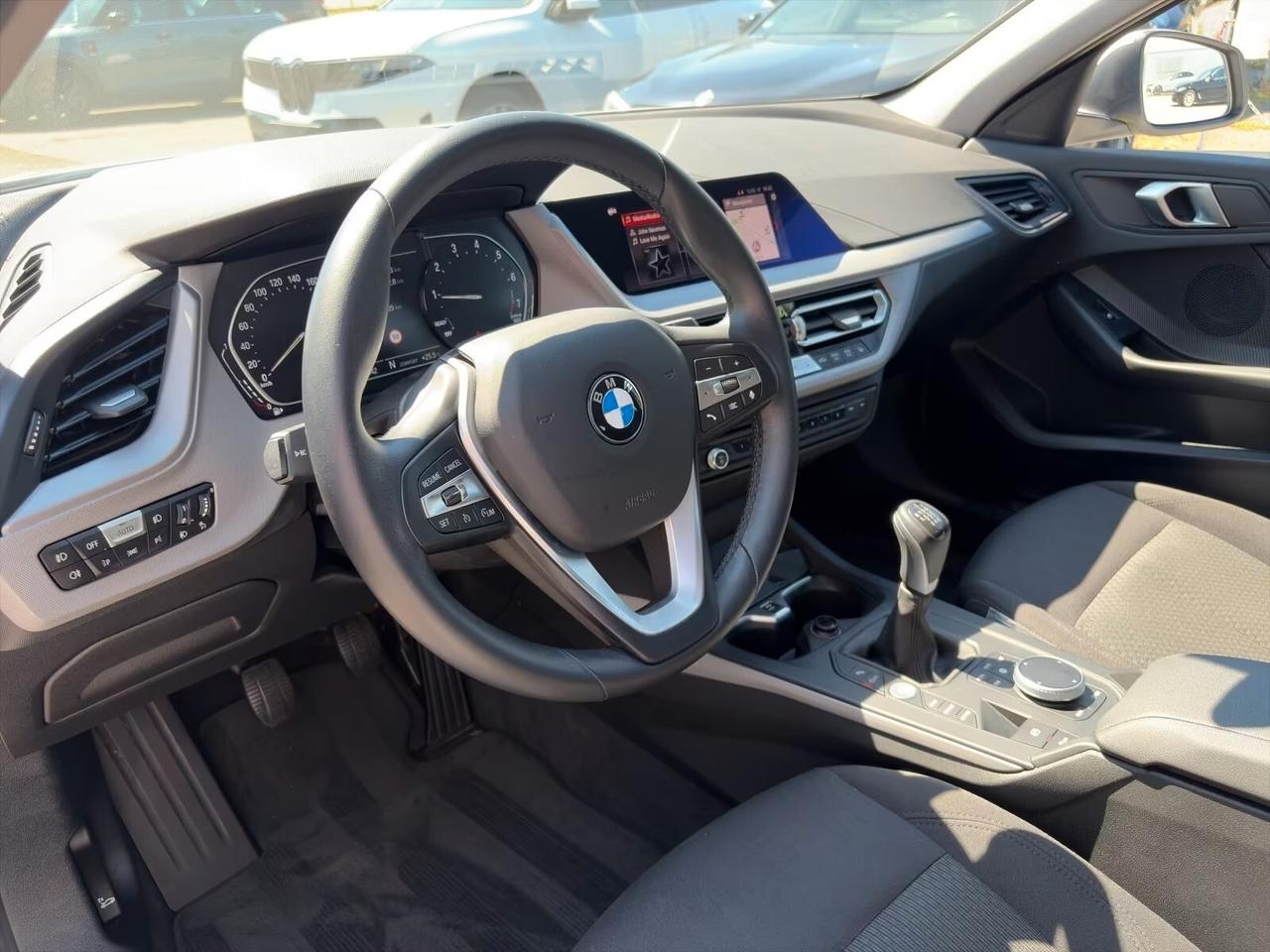 Bmw 118 118i 5p. Advantage