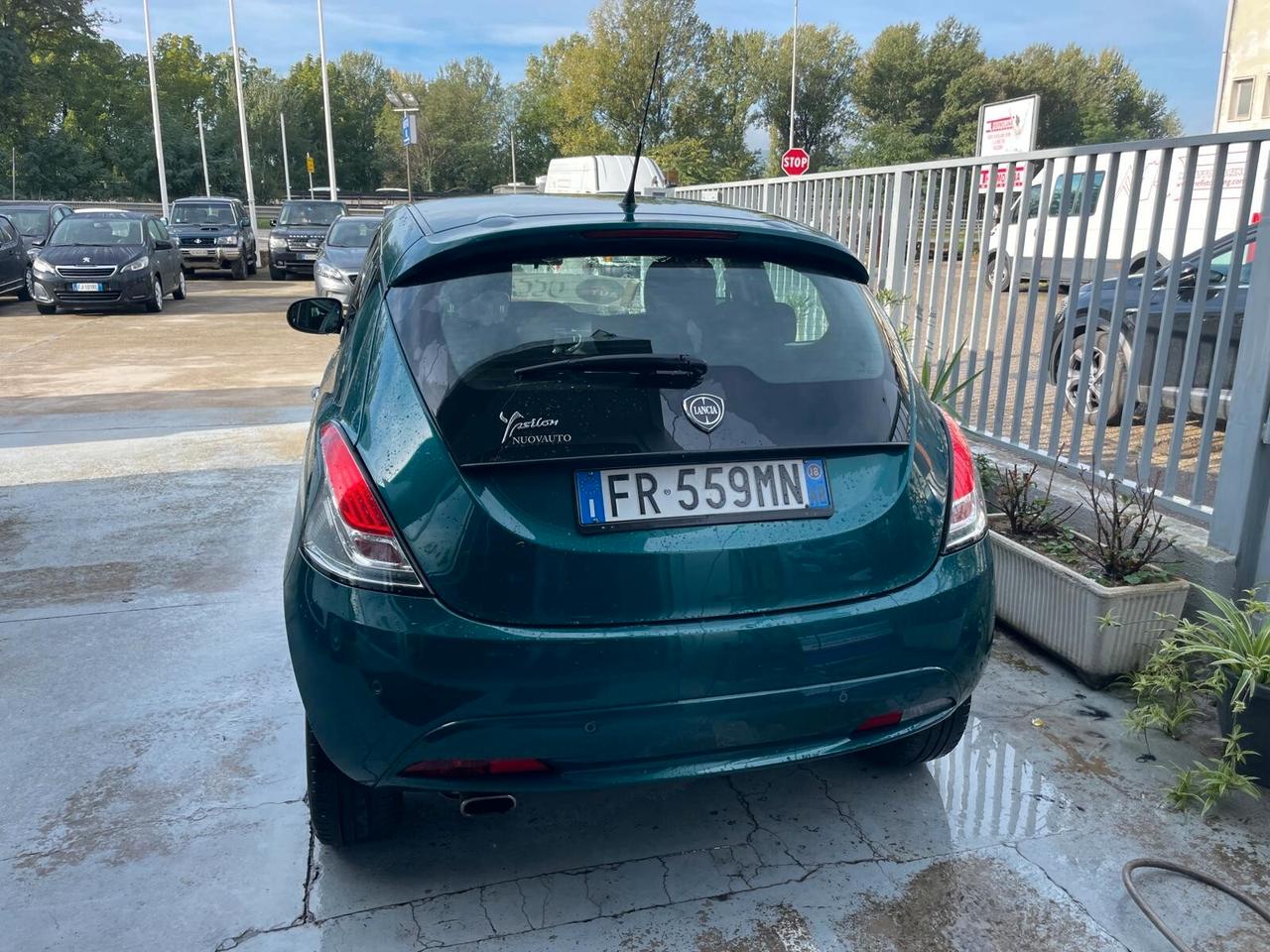 Lancia Ypsilon 1.2 69 CV 5 porte GPL Ecochic Platinum