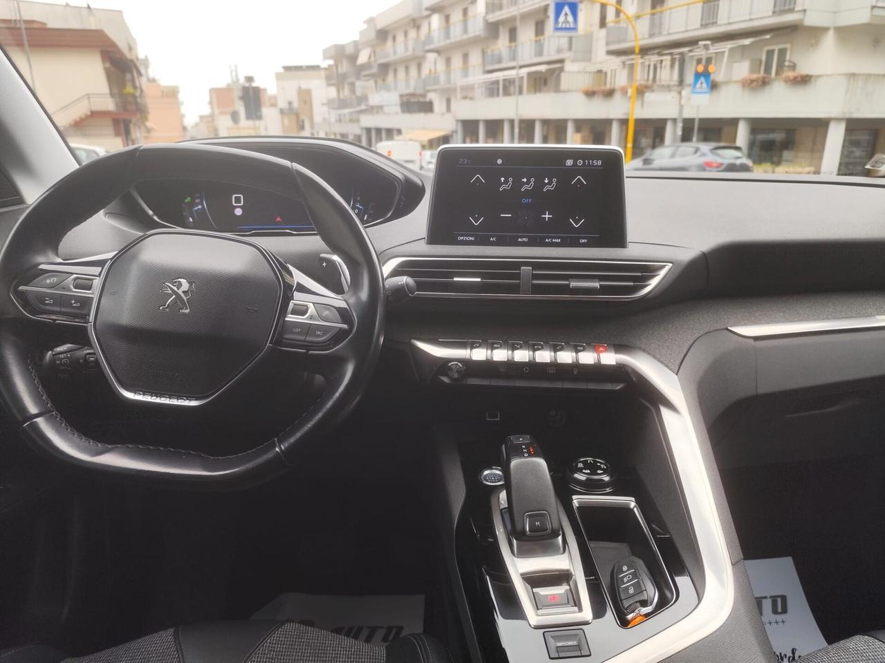 Peugeot 3008 BlueHDi Allure * Navi * Pelle * Garantita 12 Mesi