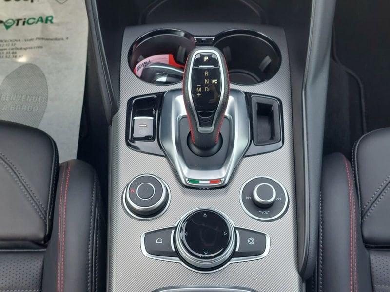 Alfa Romeo Giulia 2.0 T 280cv Competizione AT8 Q4