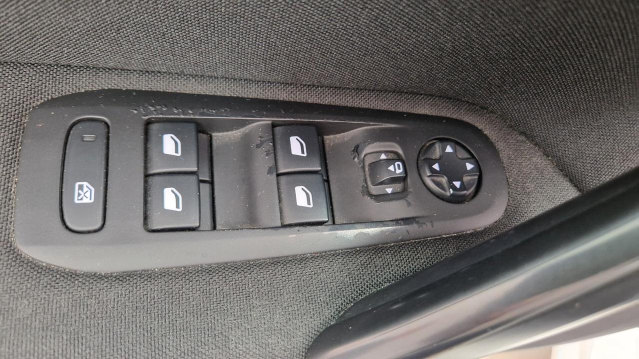 Peugeot 308 BlueHDi 120 S&S SW Business