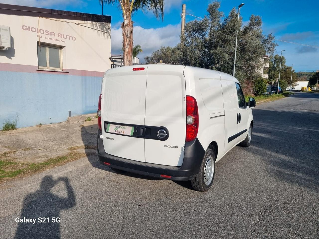 Opel Combo 1.3 CDTi 95CV maxi con allestimento