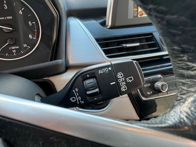 Bmw 2er Active Tourer 216d Luxury Pelle-Led-Navi-C.Autom.