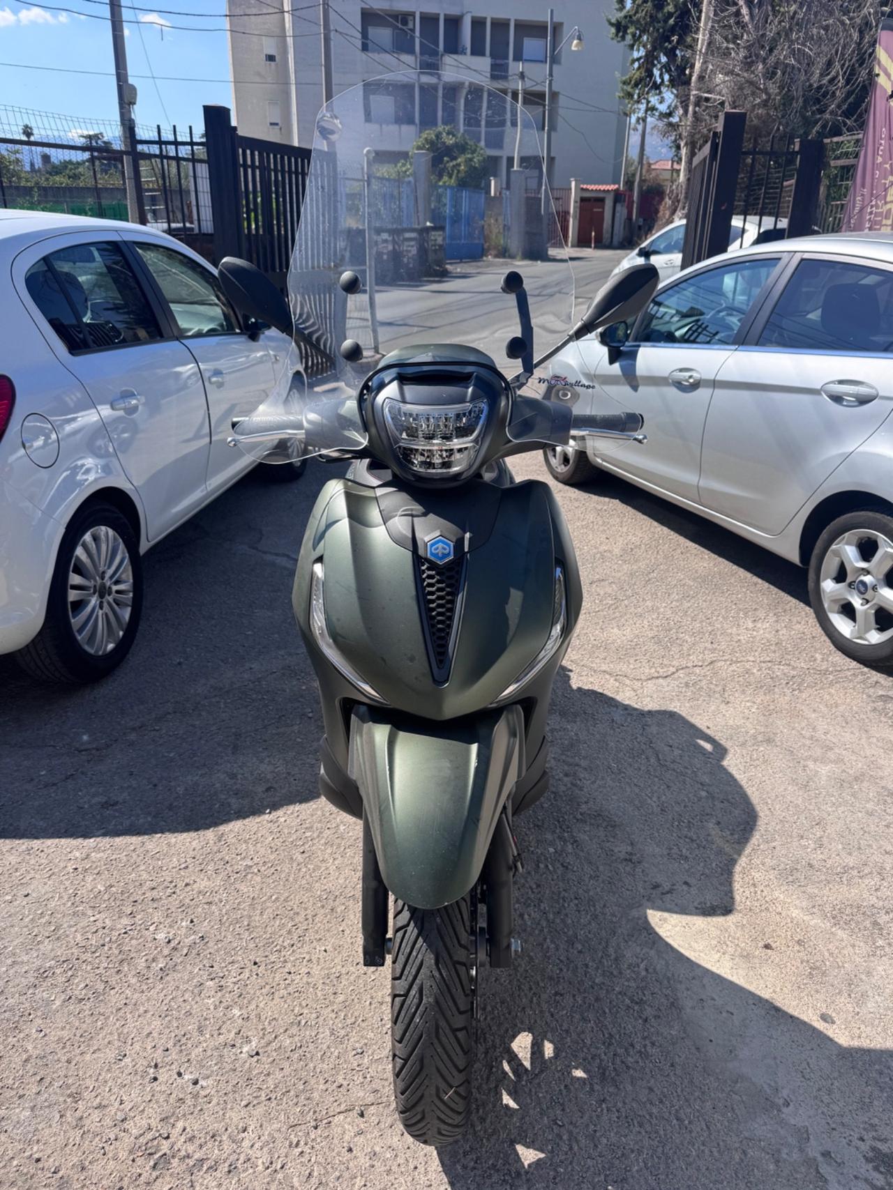 Piaggio Beverly 400 i.e. s