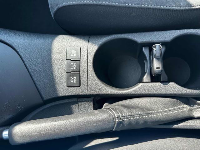 TOYOTA Auris Touring Sports 1.8 Hybrid Black Edition CVT