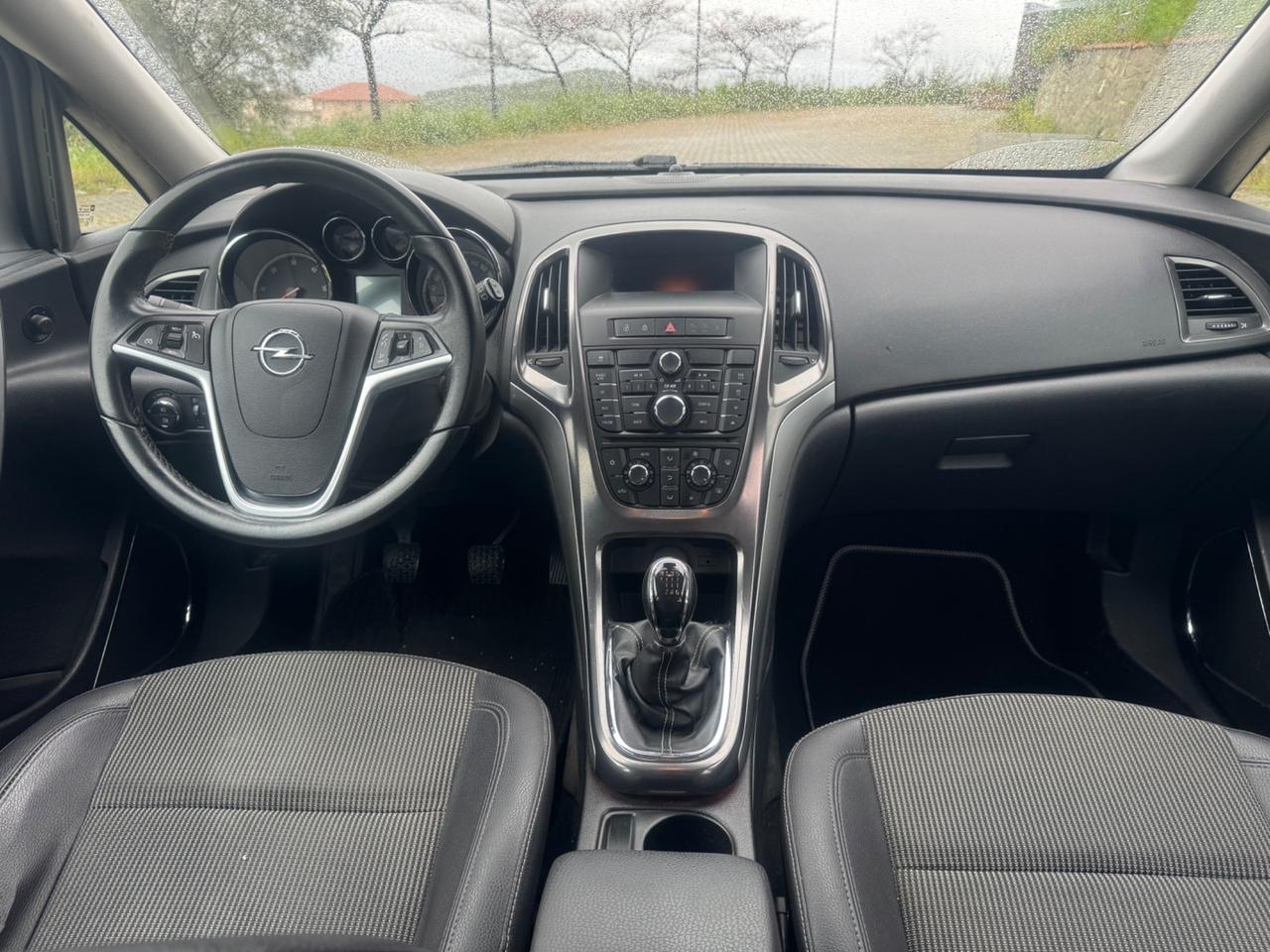 Opel Astra 1.7 CDTI 110CV SW 2012