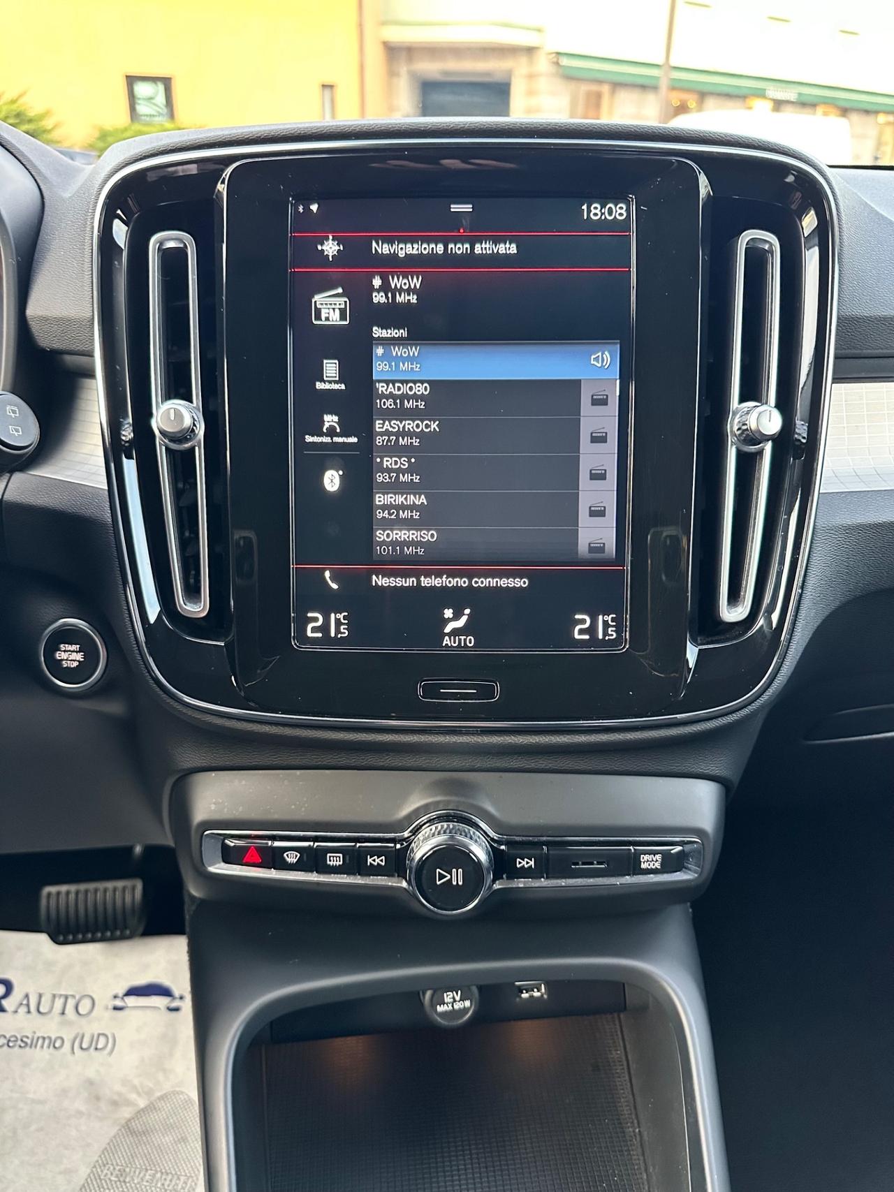 Volvo XC40 T3 Geartronic Momentum Core -km Certificati