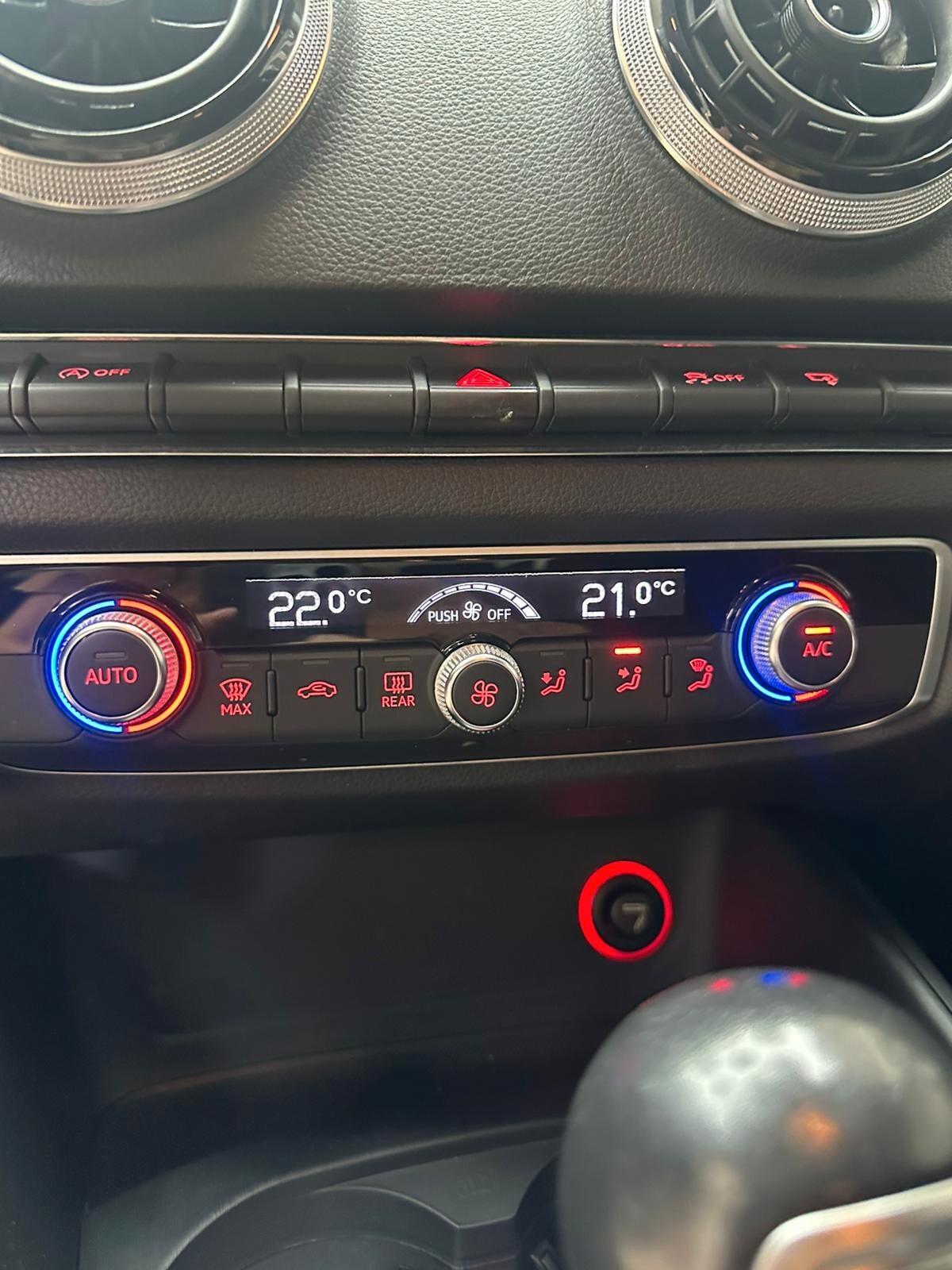 Audi A3 1.6 TDI 110CV S TRONIC