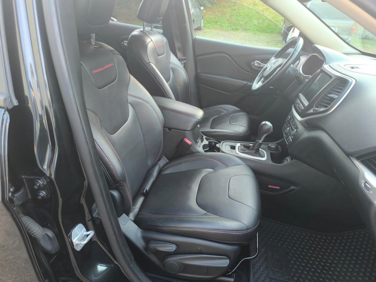 Jeep Cherokee 3.2 V6 Pentastar 4WD Active Drive Lock Trailhawk
