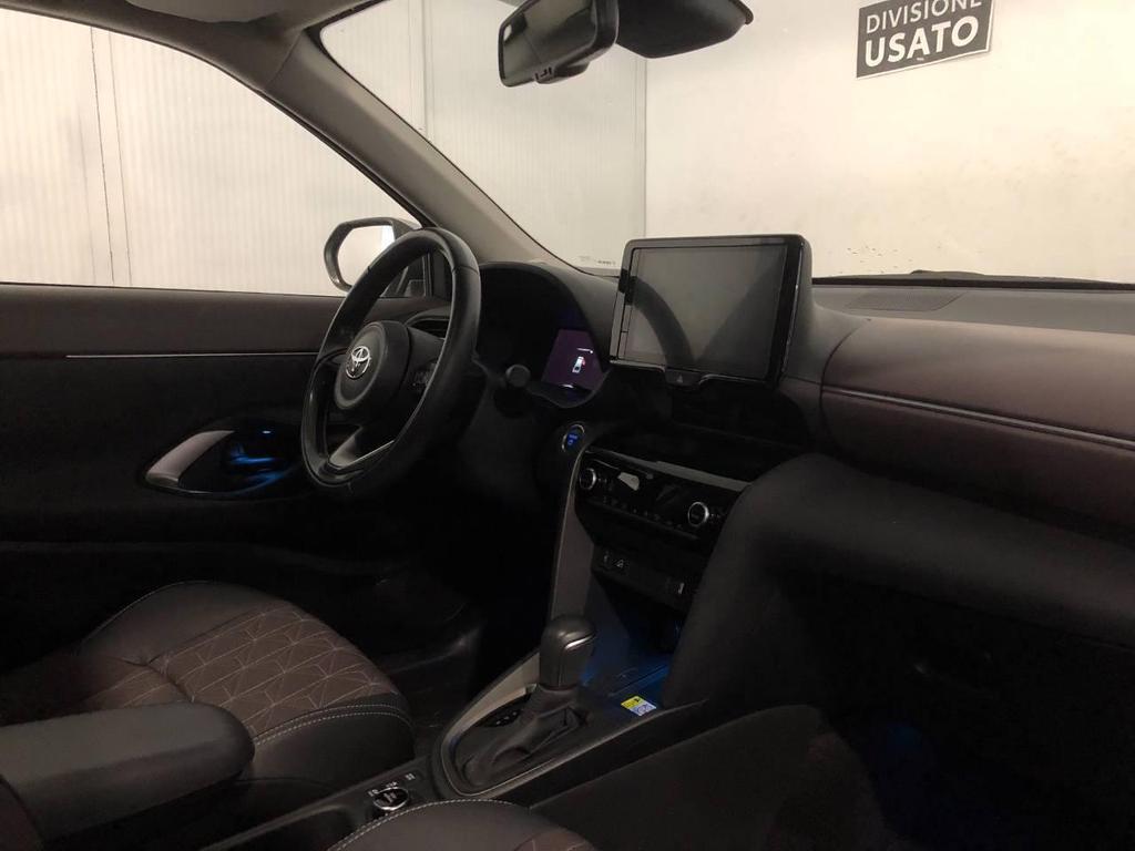Toyota Yaris Cross 1.5 H Lounge FWD E-CVT