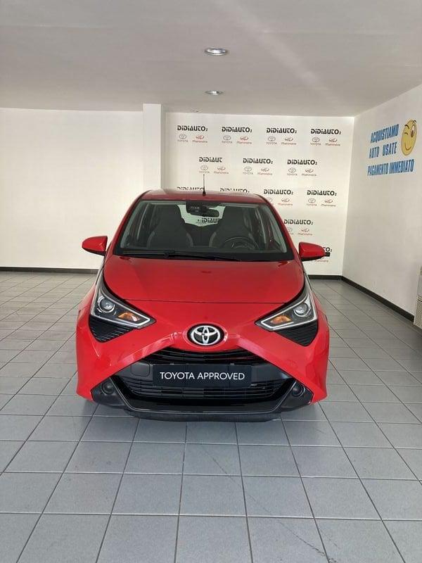 Toyota Aygo Connect 1.0 VVT-i 72 CV 5 porte x-play