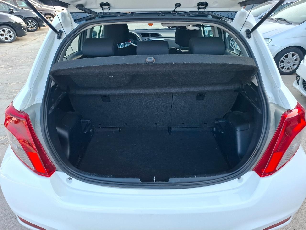 Toyota Yaris 1.0 BENZINA - 2013 BICOLORE