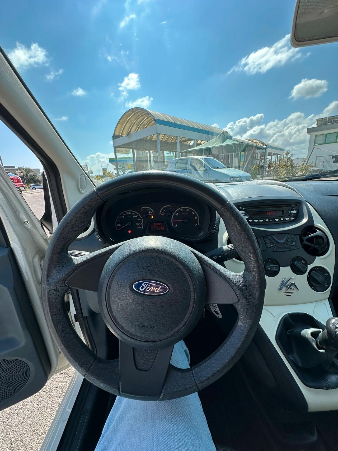 Ford Ka 1.2 8V 69CV Titanium