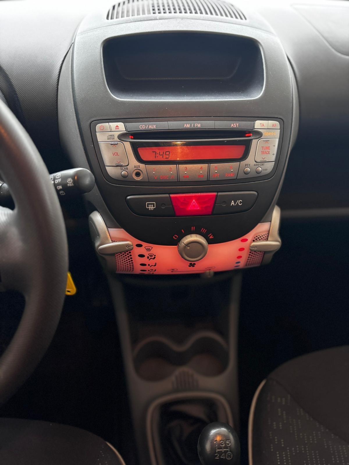 Peugeot 107 1.0 68CV 5p. Sweet Years