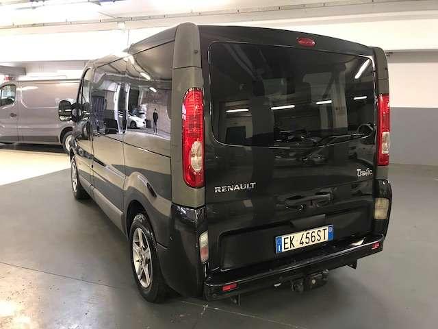 Renault Trafic 2.0 dci 115cv / 9 posti / GANCIO TRAINO